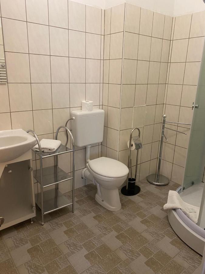 Pension Chevermeto ケムニッツ エクステリア 写真