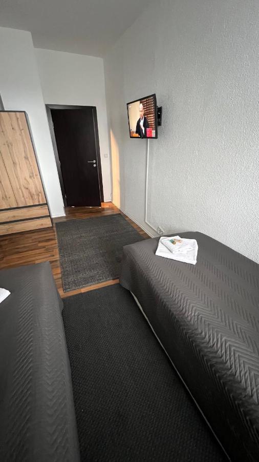 Pension Chevermeto ケムニッツ エクステリア 写真