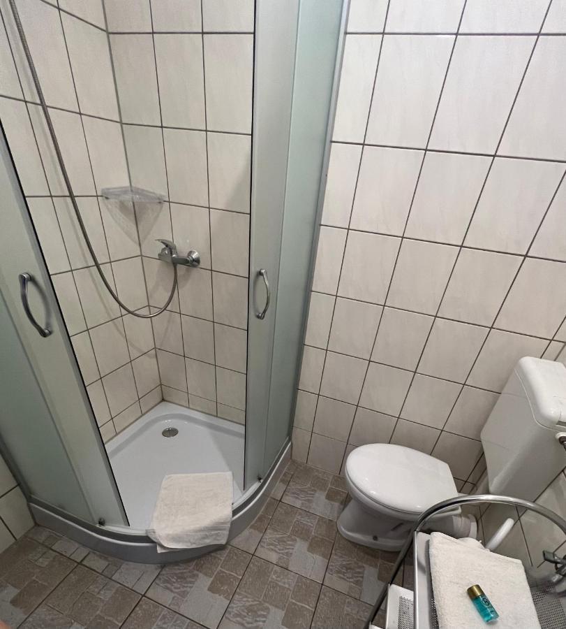 Pension Chevermeto ケムニッツ エクステリア 写真